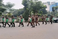 পুলিশের-সঙ্গে-সংঘর্ষের-পরপরই-ঘটনাস্থলে-অবস্থান-নিয়েছে-সেনাবাহিনী