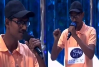 সবার-হৃদয়-দখল-করল-এক-ডেলিভারি-ম্যান-হয়ে-গেলেন-জনপ্রিয়-তারকা-