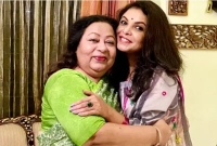 অভিনেত্রী শাওনের মা তাহুরা আলী মারা গেছেন অভিনেত্রী শাওনের মা তাহুরা আলী মারা গেছেন