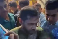 গ্রেপ্তার-বাবাকে-ধরে-কাঁদতে-থাকা-শিশুকে-চড়-তদন্তে-পুলিশ