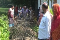 চা-না-খাওয়ায়-গ্রামবাসীর-রাস্তা-বন্ধ-করে-দিলেন-দোকানদার