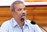 আমরা-কীভাবে-কী-করব-বুঝতে-পারছি-না-আইন-উপদেষ্টা