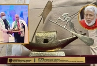 নৌকা-উপহার-পেলেন-সড়ক-উপদেষ্টা-কী-করবেন-চাইলেন-পরামর্শ