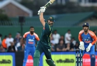 তবে-কী-এটি-ই-ক্রিকেট-ইতিহাসের-সবচেয়ে-বড়-ছক্কা-