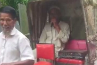 জুমার-নামাজের-পর-ছোট-ভাইয়ের-সঙ্গে-মারামারি-করা-হবে-বড়-ভাইয়ের-মাইকিং-