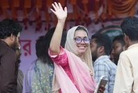 ভাবতেই-শরম-লাগে-নিজের-টাকায়-বানানো-পোস্টারে-লিখতে-হয়-‘প্রচারে-এলাকাবাসী’