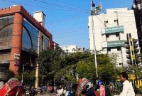 ধানমন্ডিতে-ইবনে-সিনাসহ-দুই-স্থাপনার-সামনে-ককটেল-বিস্ফোরণ