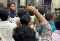 বাংলামোটরে-এনসিপির-কার্যালয়ের-সামনে-ককটেল-বিস্ফোরণ