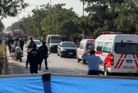 পাকিস্তানে-আদালতের-বাইরে-আত্মঘাতী-বিস্ফোরণ-নিহত-১২