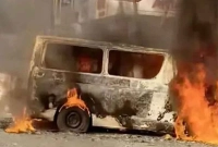 রাজধানীর-উত্তরায়-মাইক্রোবাসে-আগুন