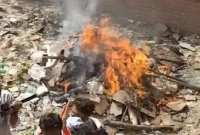 আওয়ামী-লীগের-কেন্দ্রীয়-কার্যালয়ে-আগুন-দিয়েছে-বিক্ষুব্ধ-জনতা