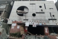 বিক্ষুব্ধ-জনতার-স্লোগান-দিতে-থাকেন—‘গোপালগঞ্জের-গোলাপি-আর-কতকাল-জ্বালাবি’