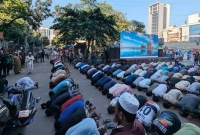 শেখ-হাসিনার-মৃত্যুদণ্ডের-রায়-শুনে-সেজদায়-লুটিয়ে-পড়লেন-ছাত্র-জনতা