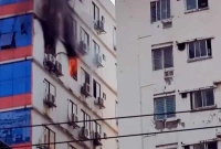 রাজধানীতে-বহুতল-ভবনে-আগুন