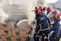 কম্বলের-গোডাউনে-আগুন-নিয়ন্ত্রণে-৭-ইউনিট