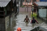 শতাধিক-মানুষের-প্রাণহানি-শ্রীলঙ্কায়-জরুরি-অবস্থা-ঘোষণা