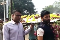 বাংলাদেশে-বেঁচতে-না-পেরে-ভারতে-শেষকৃত্যের-আয়োজন-চলছে-পেঁয়াজের