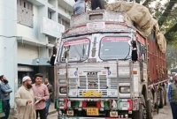 ভারতীয়-পেঁয়াজ-আসতেই-দাম-কমা-শুরু