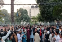 হাদির-ওপর-হামলার-প্রতিবাদে-শাহবাগে-বিক্ষোভ