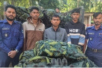 বিশেষ-অভিযানে-বিপুল-পরিমাণ-আগ্নেয়াস্ত্রের-সরঞ্জাম-উদ্ধার