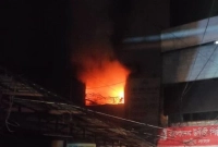 রাজধানীর-উদীচী-শিল্পীগোষ্ঠীর-অফিসে-আগুন-