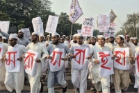 হাদির-জানাজায়-অংশ-নিতে-আসছে-মিছিলের-পর-মিছিল