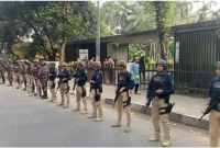 পুলিশ-বিজিবি-সোয়াট-ওসমান-হাদির-দাফন-ঘিরে-কবরস্থান-এলাকায়