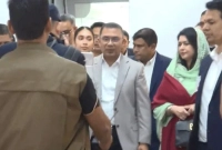 অবশেষে-বীরের-বেশে-দেশে-আসলেন-তারেক-রহমান