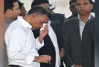 একান্তে-দোয়া-মোনাজাত-শেষে-বাবার-জন্য-কাঁদলেন-তারেক-রহমান