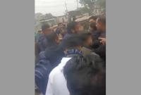 ‘টিকিট-লাগে-না’—বলেই-টিটিইকে-মারধর-ভিডিও-ভাইরাল