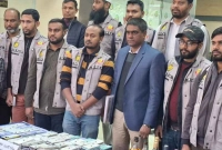 ঢাকায়-মিলল-আইফোনের-কারখানা-সক্রিয়-চীনা-প্রতারক-চক্র