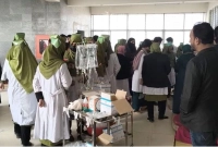 হঠাৎ-মাথা-ঘুরে-মাটিতে-লুটিয়ে-পড়তে-শুরু-করে-শতাধিক-শ্রমিক