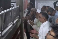 শাহপরাণের-মাজার-জিয়ারত-করলেন-তারেক-রহমান