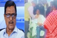 দ্রুত-হাসপাতালে-নেওয়া-হলো-বিএনপির-প্রার্থী-ফজলুর-রহমানকে