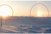 আকাশে-একটি-নয়-দেখা-যাচ্ছে-দুটি-উজ্জ্বল-সূর্য-