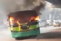 রাজধানীর-উত্তরায়-বাসে-আগুন