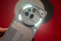 প্রযুক্তি-বাজারে-আলোচনার-কেন্দ্রবিন্দুতে-Nothing-Phone-a-Pro