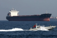 এবার-যুক্তরাষ্ট্রের-পতাকাবাহী-জাহাজকে-‘ধাওয়া’-করল-ইরানের-নৌবাহিনী