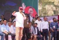 গ্রামে-গ্রামে-গিয়ে-মা-বোনদের-বিভ্রান্ত-করছে-একটি-দল-তারেক-রহমান