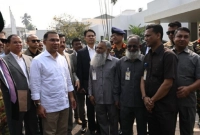 দূর-থেকে-ভেসে-আসে-প্রধানমন্ত্রী-তারেক-রহমানের-কণ্ঠ-‘তুই-নূর-না-’