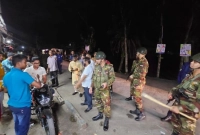 গাড়ির-কাগজ-দেখে-সরবরাহ-করা-হচ্ছে-তেল