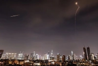 ইরানের-এক-মিসাইল-আঘাত-হানল-ইসরায়েলের-১১-জায়গায়