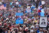 সারা-যুক্তরাষ্ট্রে-রাস্তায়-নামলেন-লাখ-লাখ-বিক্ষোভকারী