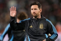 অনন্য-স্থান-করে-নিলেন-লিওনেল-মেসি