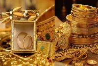 স্বর্ণের-দামে-বড়-পতন-এবার-যত-কমলো-এক-লাফে