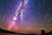 এবার-ধেয়ে-আসছে-উল্কাবৃষ্টি