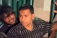 জুবায়েরকে-রক্ষায়-সামনে-ঢাল-হয়ে-দাঁড়ান-ছাত্রদলের-সাধারণ-সম্পাদক