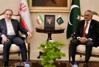 পাকিস্তানে-পৌঁছেই-বৈঠকে-ইরানের-পররাষ্ট্রমন্ত্রী-আব্বাস-আরাগচি