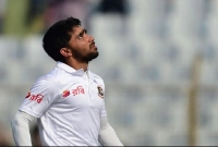 বাসায়-ফেরার-পর-বউ-গালি-দিতে-পারে-মুমিনুল-হক