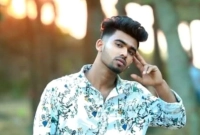 চোখে-মরিচের-গুঁড়া-ছিটিয়ে-যুবককে-কুপিয়ে-হত্যা